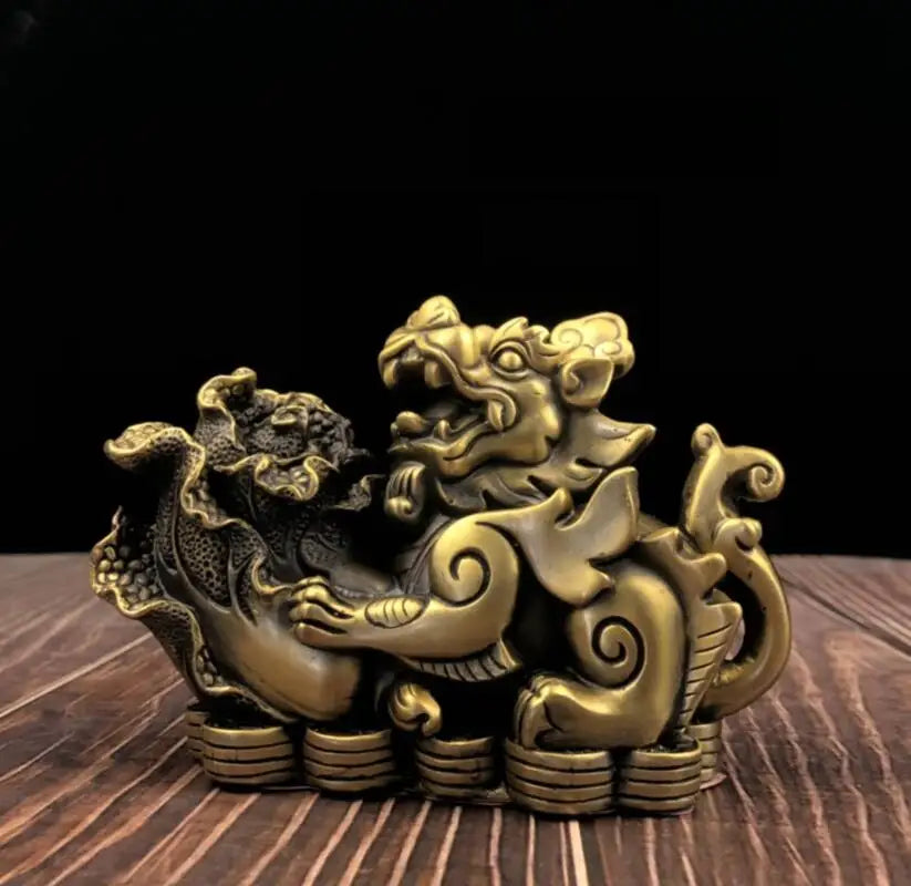 China brass mythical wild animal Hold cabbage crafts statue A pair