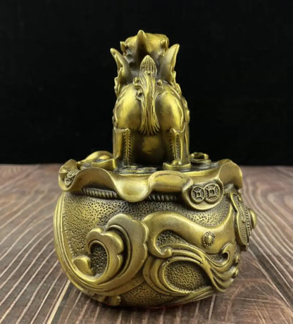 China brass mythical wild animal treasure bowl crafts statue