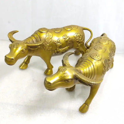 China brass recruit wealth cow crafts statue A pair