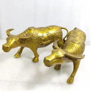 China brass recruit wealth cow crafts statue A pair