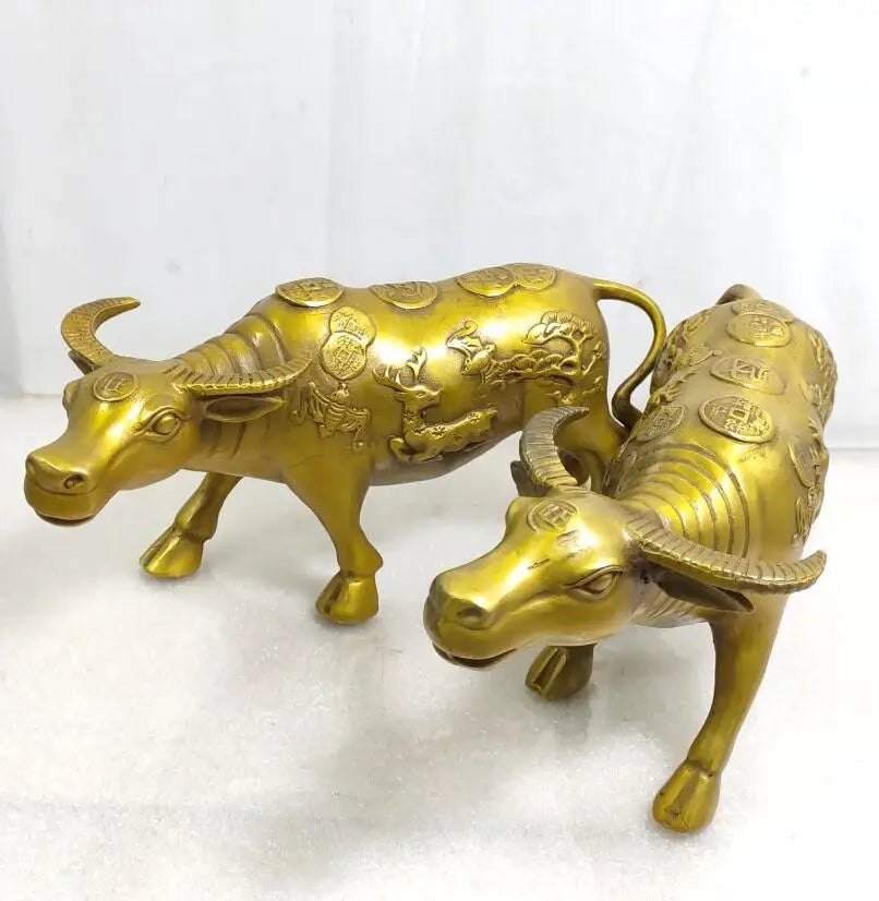 China brass recruit wealth cow crafts statue A pair