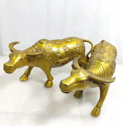 China brass recruit wealth cow crafts statue A pair