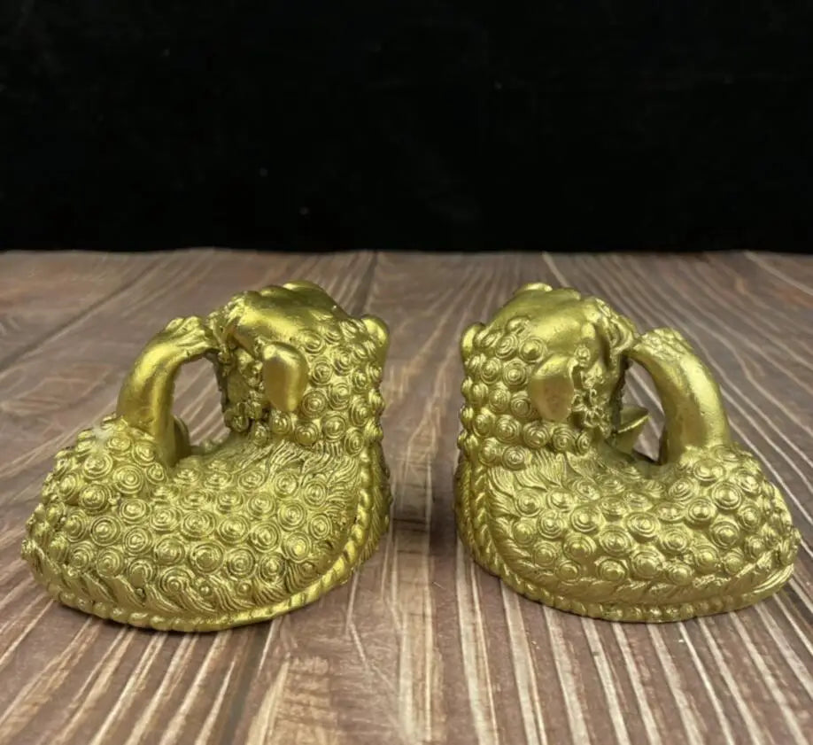 China brass recruit wealth lion crafts statue A pair