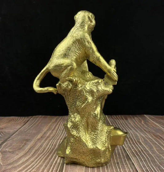 China brass recruit wealth monkey crafts statue