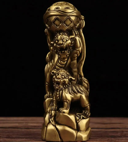 China brass seiko double lion Play ball crafts statue