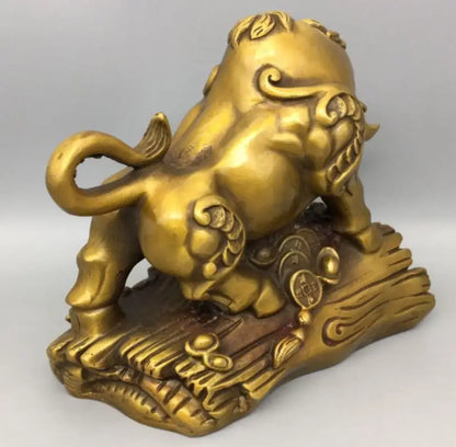 China brass wealth cow crafts statue