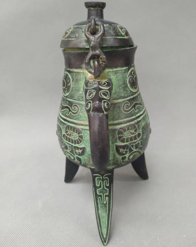 China bronze Animal face wine pot crafts statue