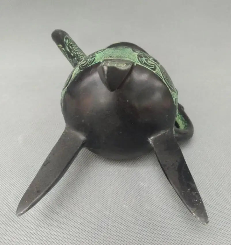 China bronze Animal face wine pot crafts statue