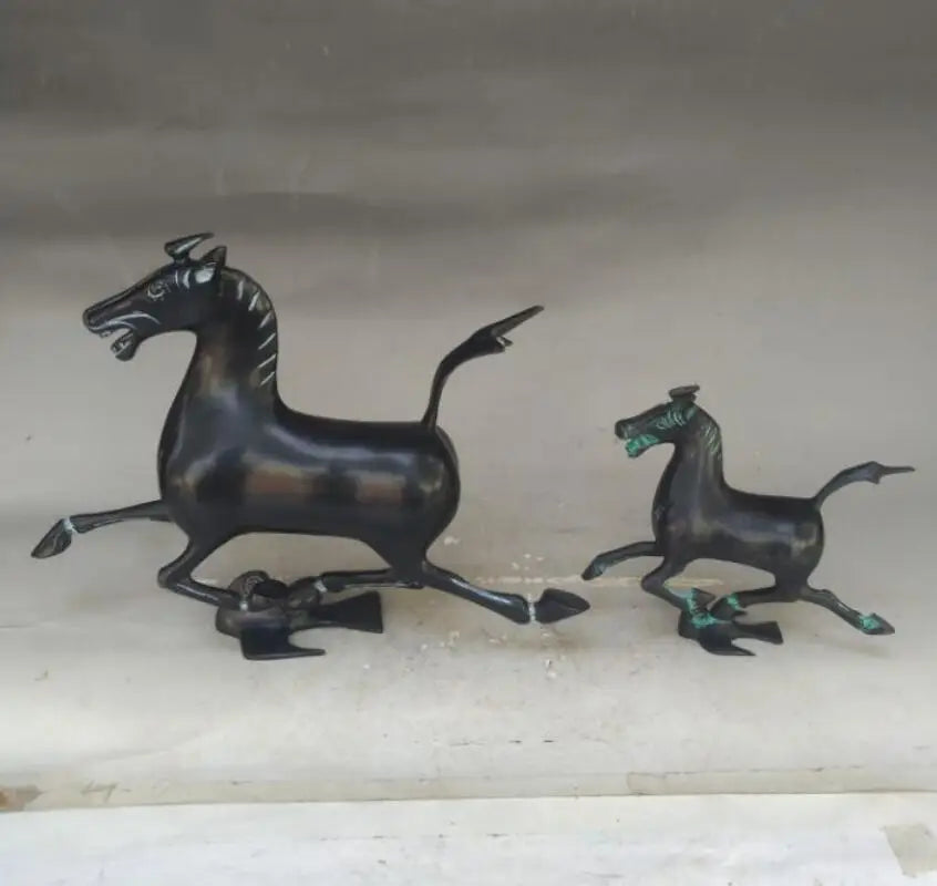 China bronze horse stepped swallows crafts statue