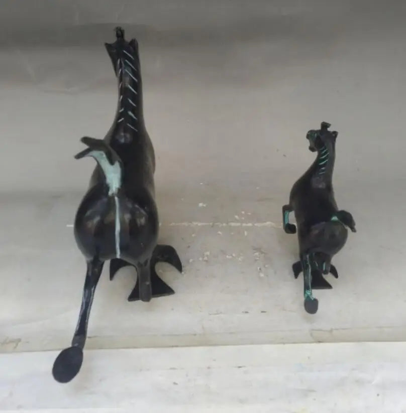China bronze horse stepped swallows crafts statue