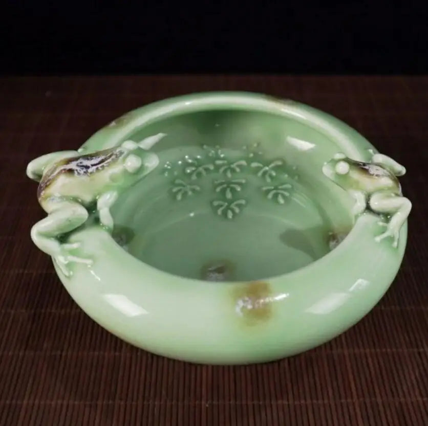 China ceramic frog Pen wash crafts statue