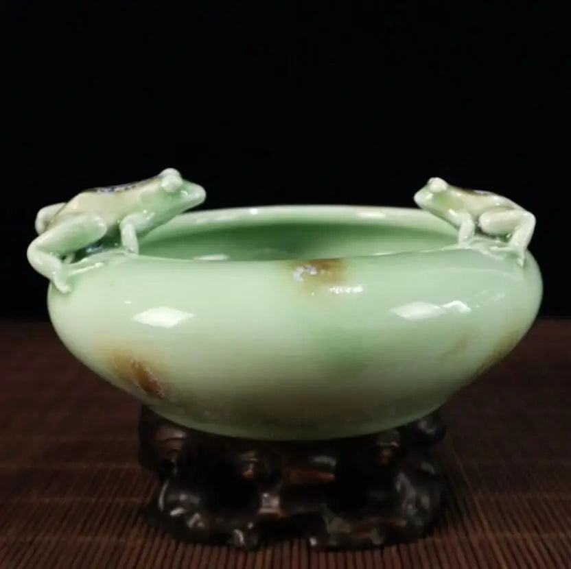 China ceramic frog Pen wash crafts statue