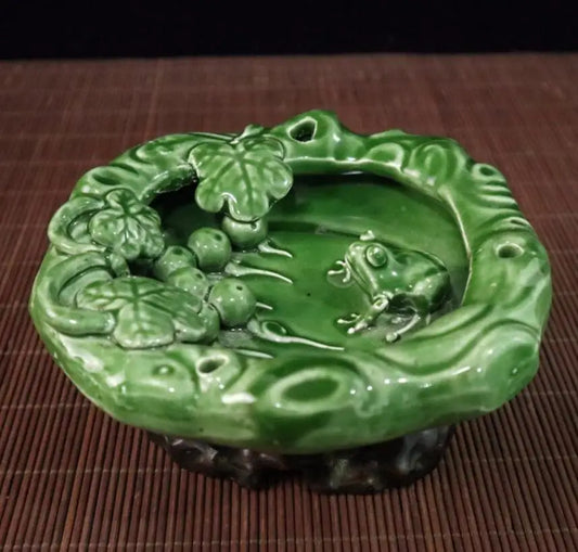 China glazed ceramic frog Pen wash crafts statue