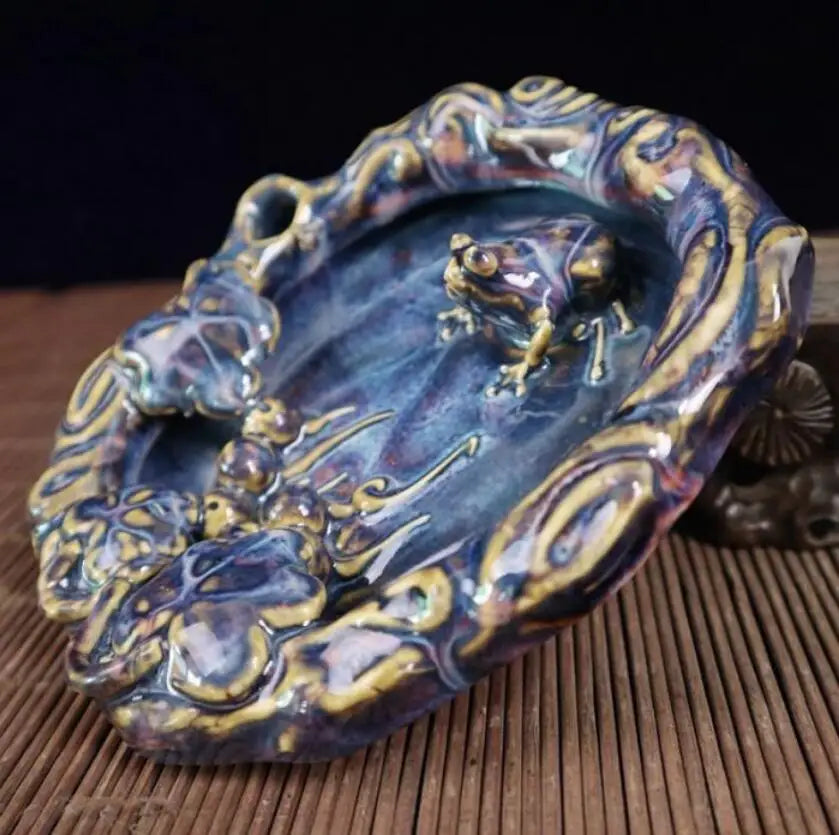 China glazed ceramic frog Pen wash crafts statue