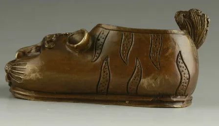 China's Highly Collectible Handmade Bronze Realistic Tiger Statue Children's Shoes Ornaments