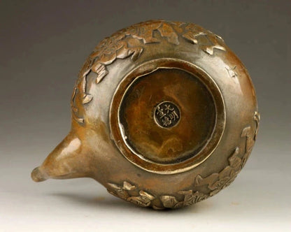China's rare handmade old copper five children playing the teapot