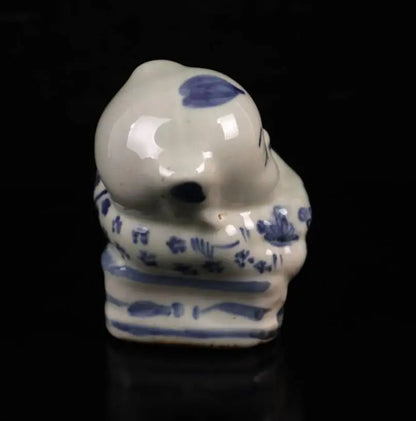 China seiko Blue and white ceramic Children pillow crafts statue