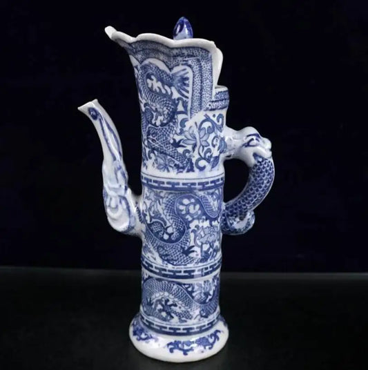 China seiko Blue and white ceramic dragon teapot crafts statue