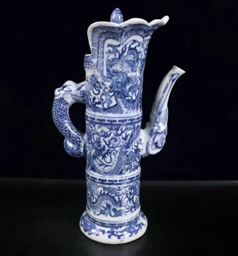 China seiko Blue and white ceramic dragon teapot crafts statue
