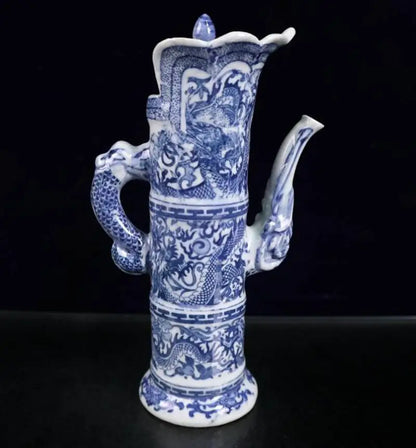 China seiko Blue and white ceramic dragon teapot crafts statue
