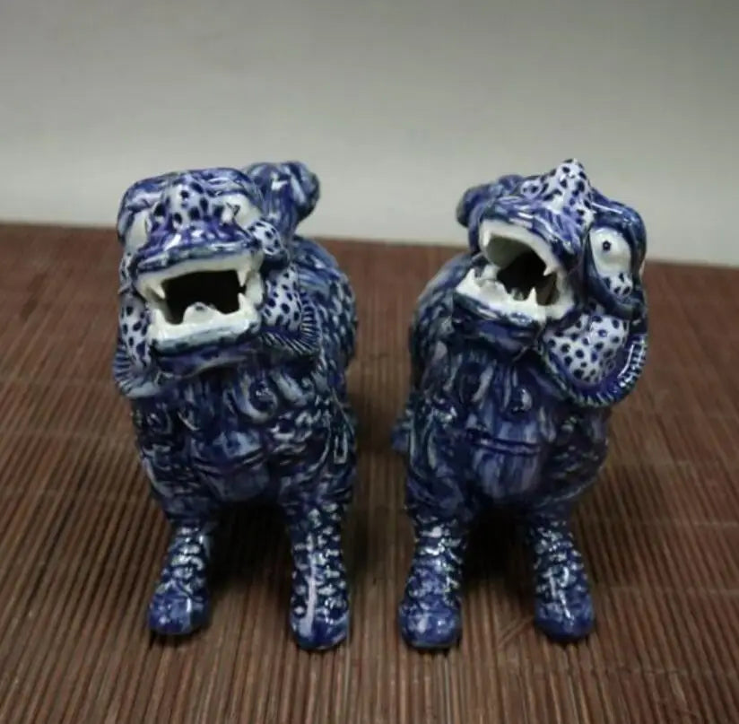 China seiko Blue and white ceramic kirin crafts statue A pair