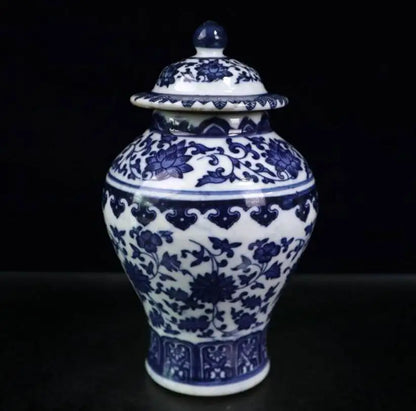 China seiko Blue and white ceramic tank crafts statue