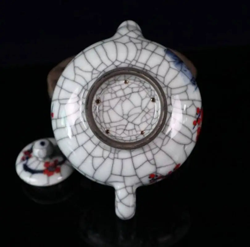 China seiko Blue and white ceramic teapot crafts statue