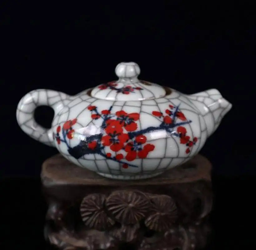 China seiko Blue and white ceramic teapot crafts statue