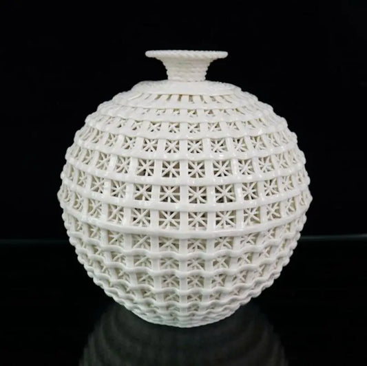 China seiko White glazed ceramic Hollow out vase crafts statue