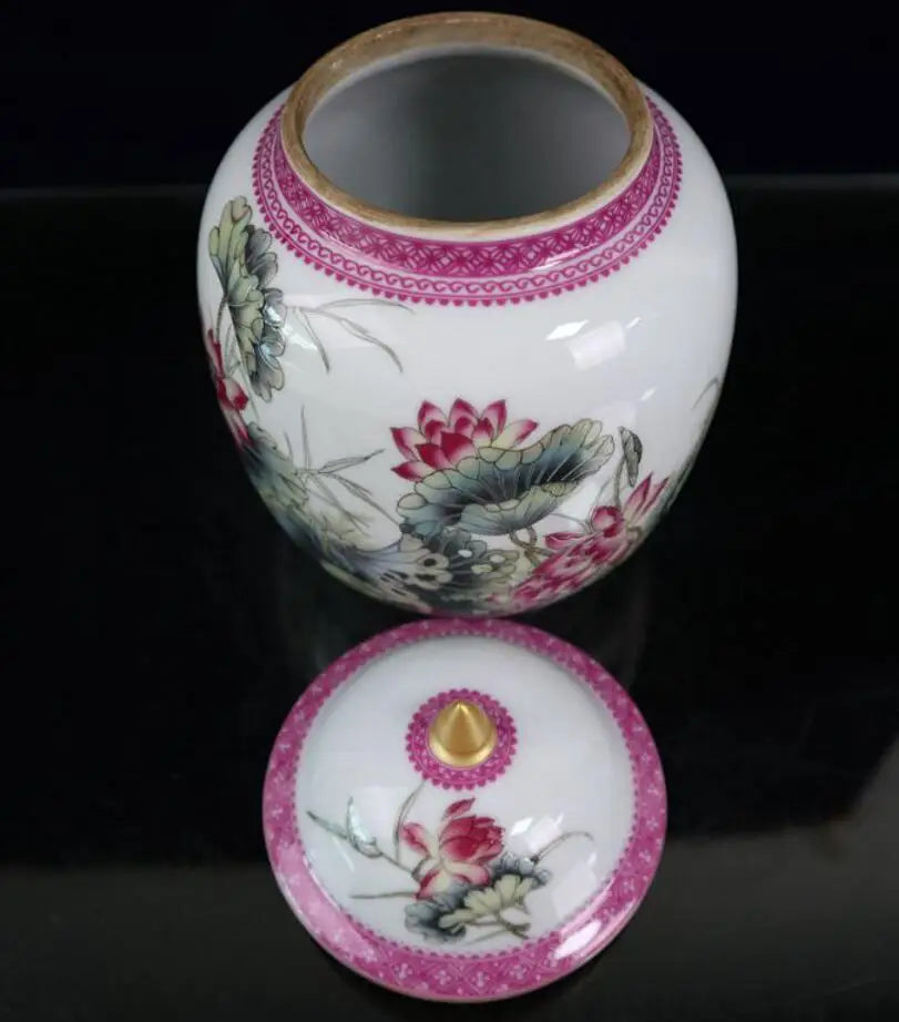 China seiko ceramic lotus lid jar crafts statue