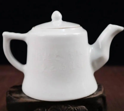 China seiko peach blossom ceramic teapot crafts statue