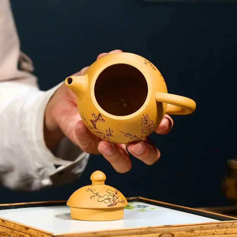 Chinese 250ml Yixing Teapot Handmade Kettle Ball Hole Filter Purple Clay Tea Pot Flower Teaware Kung Fu Teaset