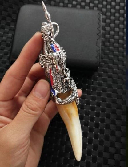 Chinese Antique Tibetan silver Guan Gong pan long dog tooth pendant