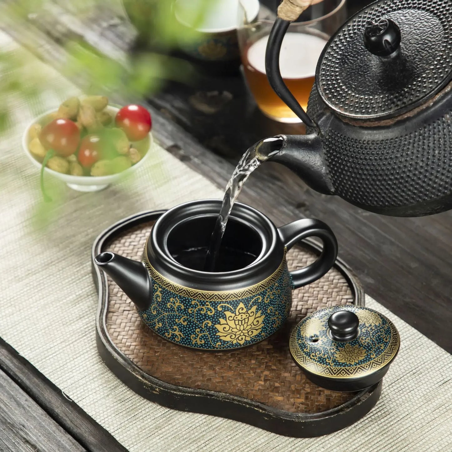 Chinese Classy Ceramic Teapot 250ml Black Teapot with Gold Inscriptions Tea Kettle Handmade Retro Gongfu Tea Pot Set Teaware