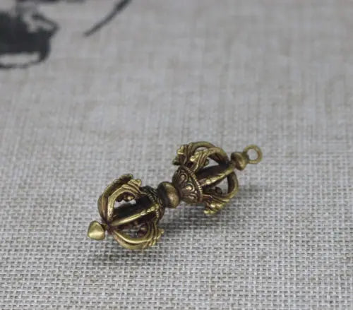 Chinese  Collectibles Pure Brass Tibetan Vajra Dorje Small Pendant Statue