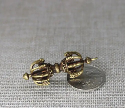 Chinese  Collectibles Pure Brass Tibetan Vajra Dorje Small Pendant Statue