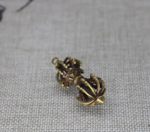 Chinese  Collectibles Pure Brass Tibetan Vajra Dorje Small Pendant Statue