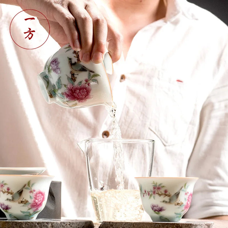Chinese Gaiwan Handmade Kung Fu Hand-painted Tea Set San Cai Tea Cups Set Ceramic Tea Bowl with Saucer Porcelain Tureen