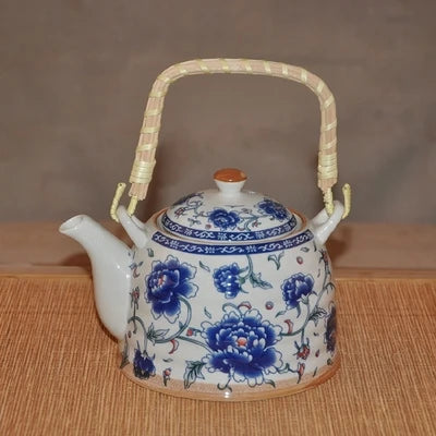 Chinese Jingdezhen ceramic cold water kettle 1L nostalgic teapot with filter beam high temperature Ceramic cold water bottle
