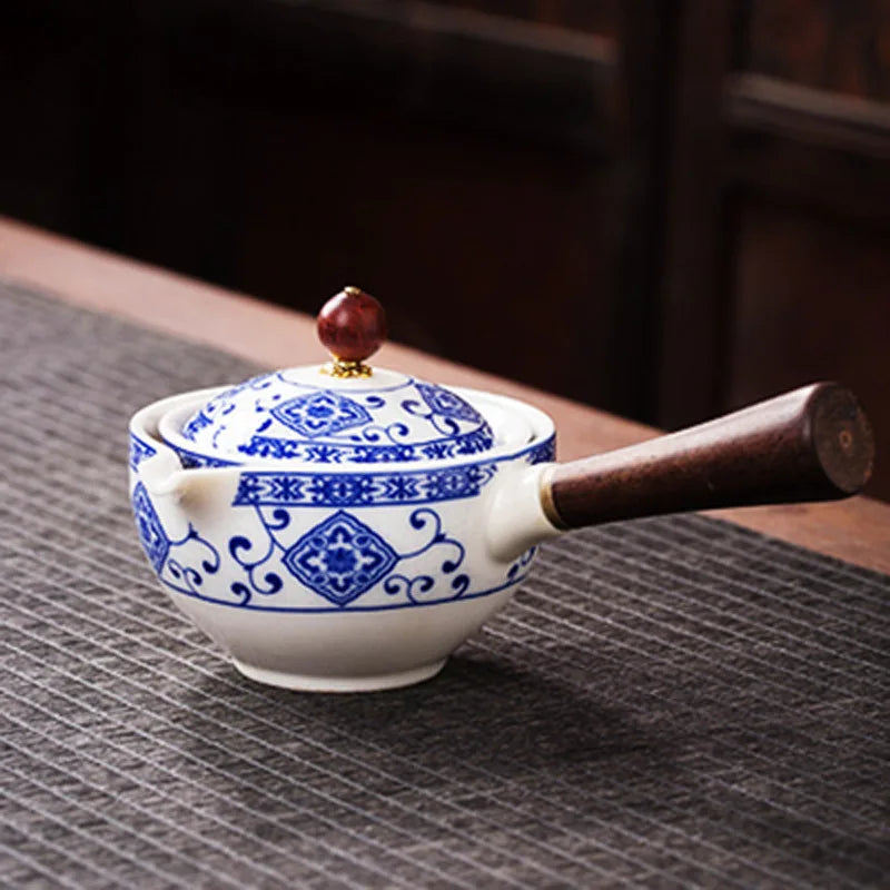 Chinese Kung Fu Tea Set Traveling Tea Set Ceramic Portable Tea Set Complete Set Teapot Brewer Tea Maker Infuser