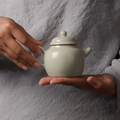 Chinese Kung Fu Teapots Handmade Elegant Xishi Pots Ceramic High End Jingdezhen Tea Pots Vintage Teaware Set