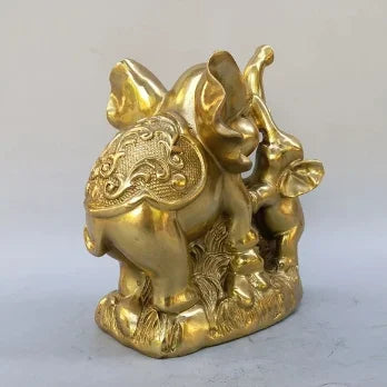 Chinese New pure brass female elephant and small elephant crafts Statue
