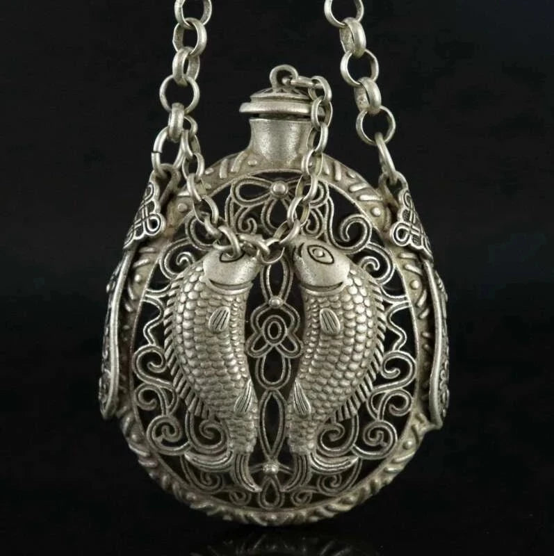 Chinese Old Tibet Silver Copper Carve Hollow Out Pair Fish Delicate Snuff Bottle