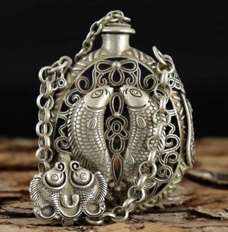 Chinese Old Tibet Silver Copper Carve Hollow Out Pair Fish Delicate Snuff Bottle
