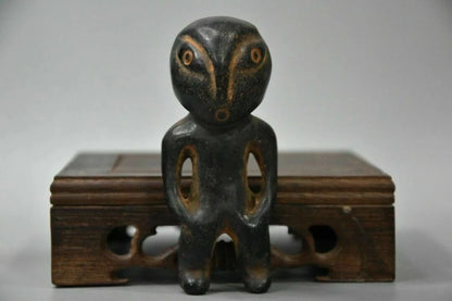 Chinese Red mountain culture Iron meteorite carved Alien