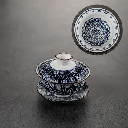Chinese Style Blue and White Porcelain Tea Set Household Ceramic Gaiwan White Porcelain Cover Bowl Tea Cup Handmade Tea Maker