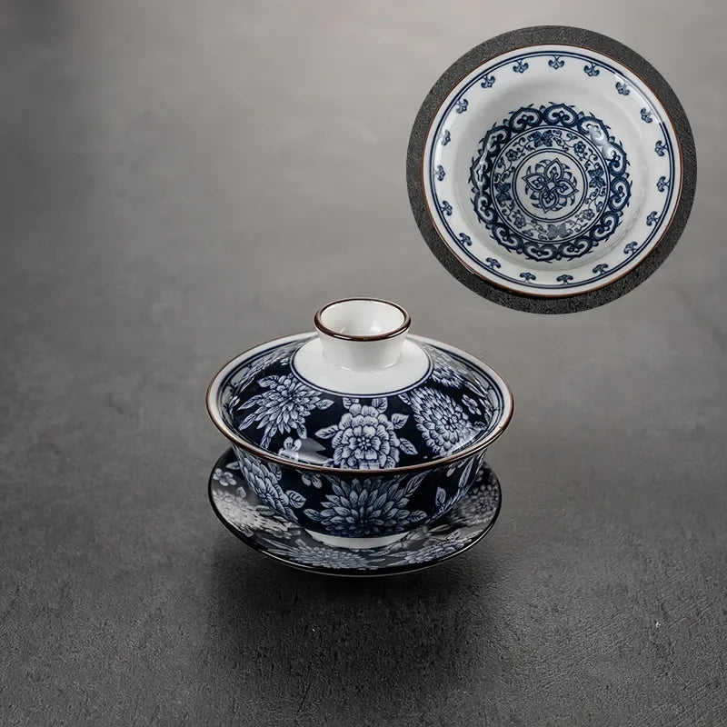 Chinese Style Blue and White Porcelain Tea Set Household Ceramic Gaiwan White Porcelain Cover Bowl Tea Cup Handmade Tea Maker