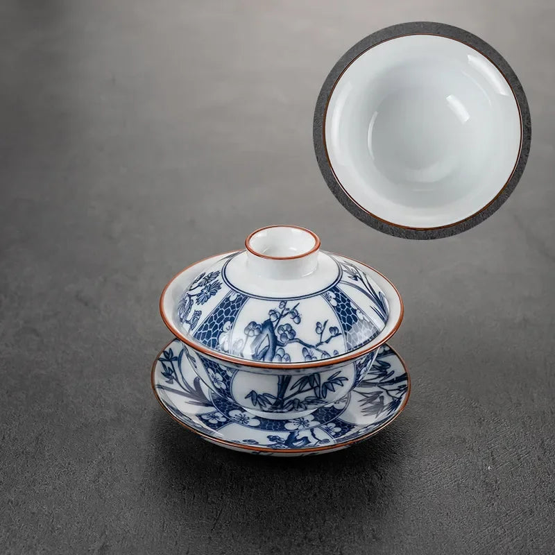 Chinese Style Blue and White Porcelain Tea Set Household Ceramic Gaiwan White Porcelain Cover Bowl Tea Cup Handmade Tea Maker