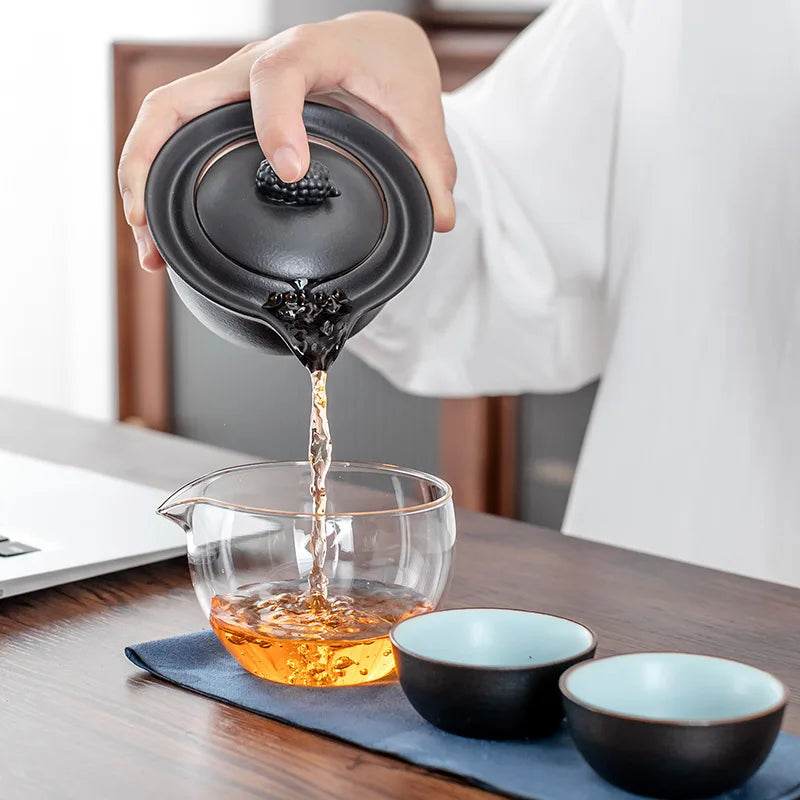 Chinese Travel Portable Ceramic Tea Set Gaiwan with Tea Pot Tea Cups Travel Bag for Office Home Travel Teaware Gift For Friend