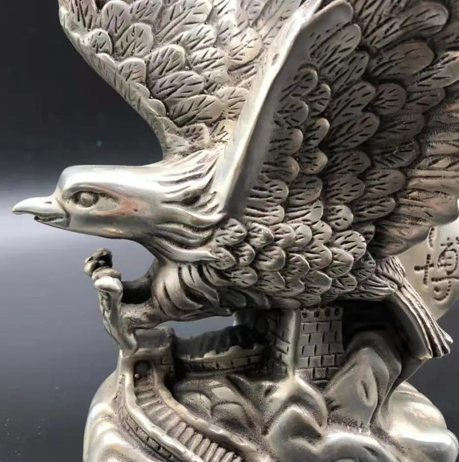 Chinese White copper eagle crafts statue